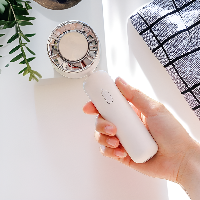 ミニUSB充電式扇風機 静音携帯ハンドヘルドデスクトップターボ学生用ファン