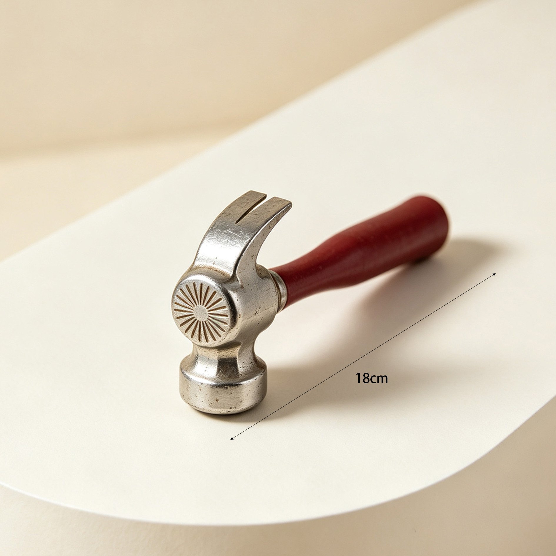 Ergonomic grip of Silver-Red Claw Hammer