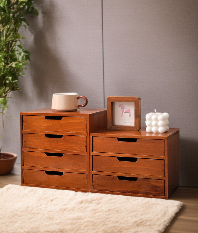 잡동사니를 깔끔하게 정리한 다용도 수납장