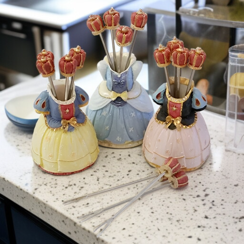 家用多功能小熊收納罐帶叉子水果餐具套裝