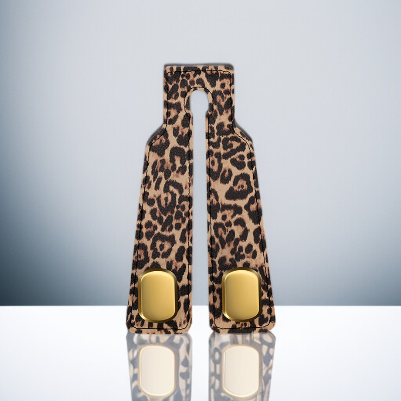 車のシートバックフック