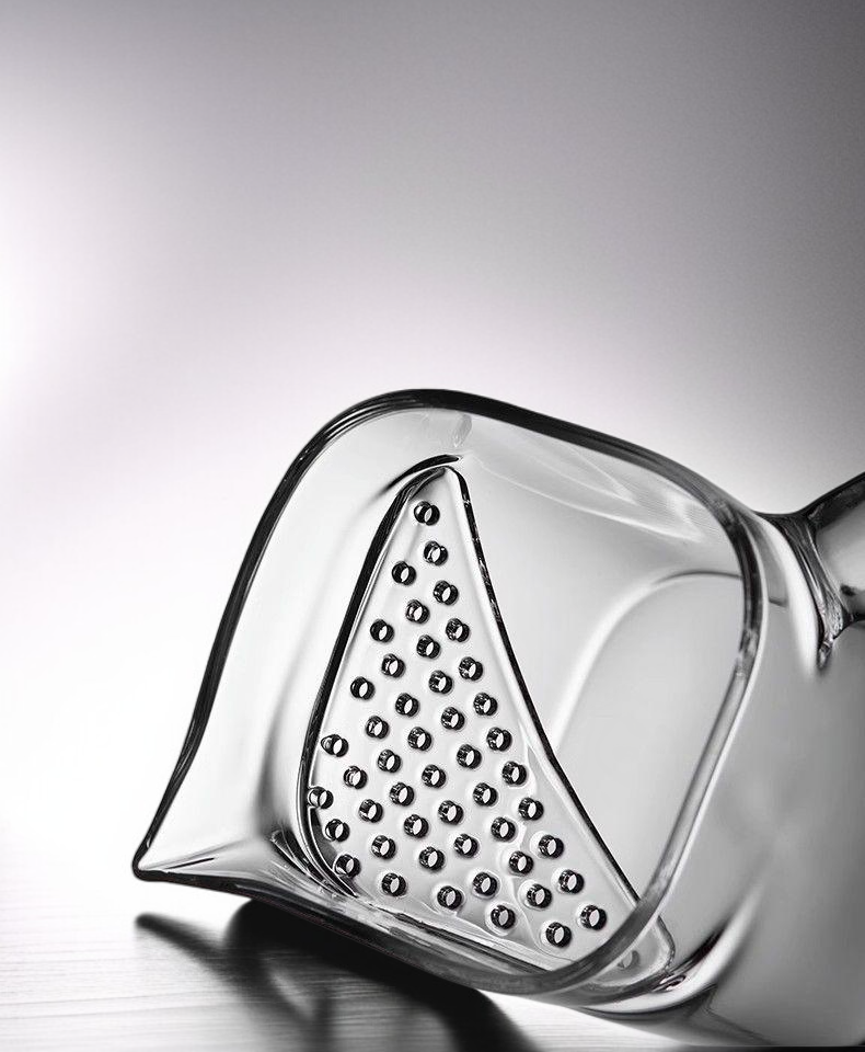 Praktisches Grüntee-Ei zum Aufbrühen