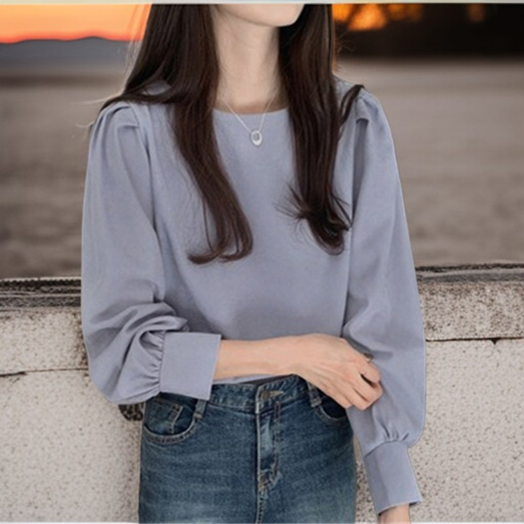 ヘイズブルーカラー長袖シャツ着用イメージ