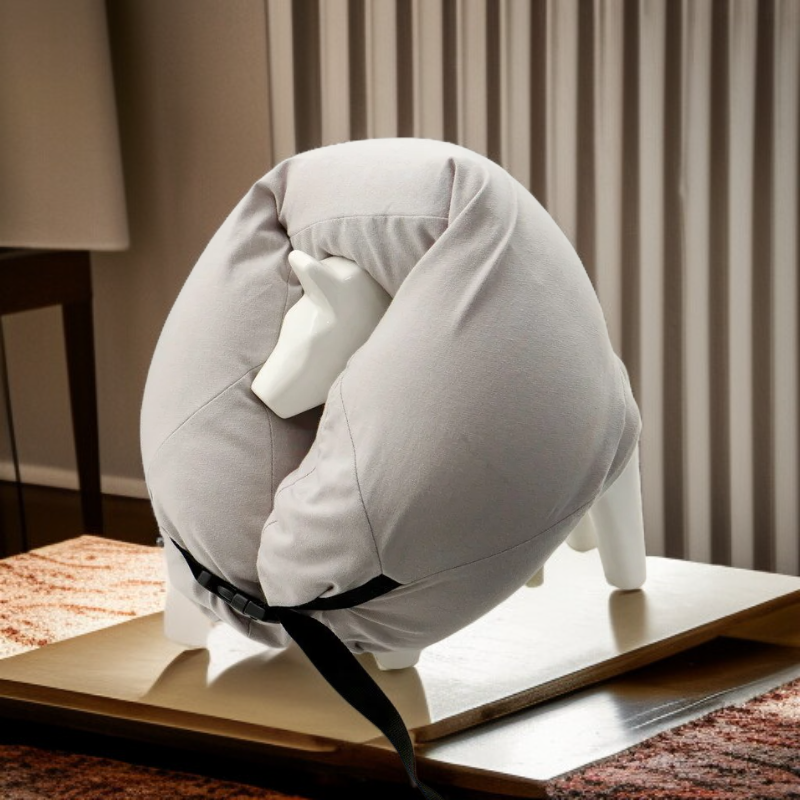 Hooded U-shaped pillow