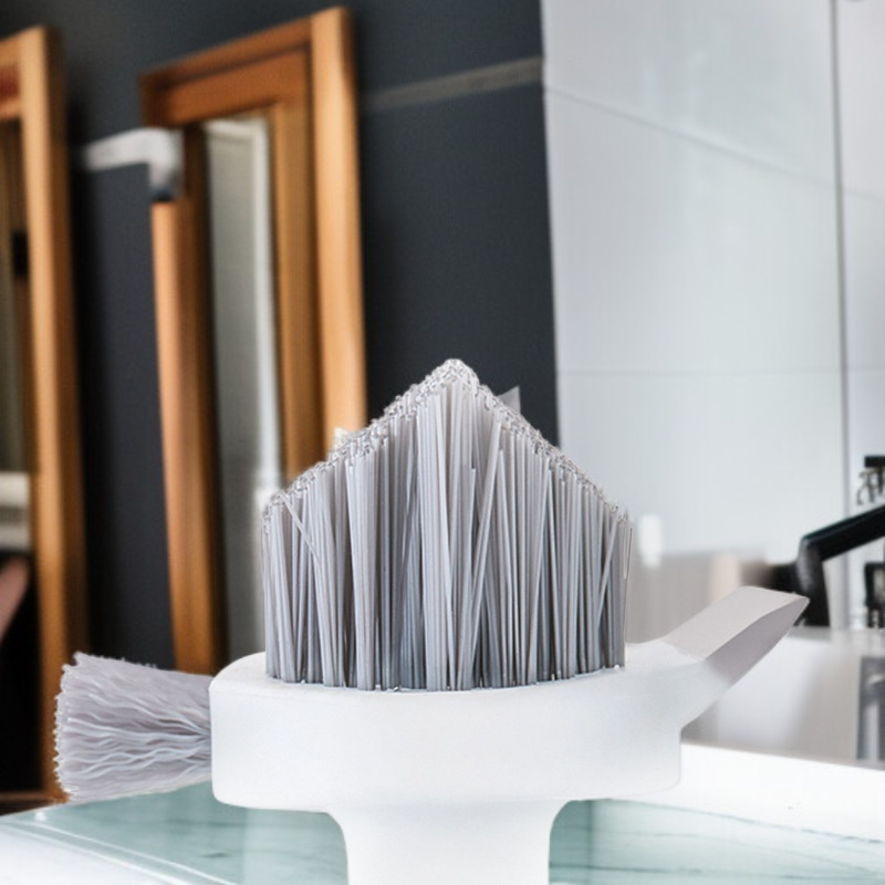 욕실 바닥과 벽 모서리에 효과적인 변기 청소 브러시