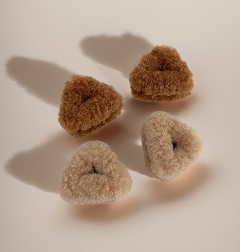 毛茸茸耳朵小抓夾抓力展示圖