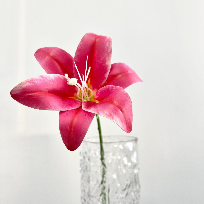 Fleurs artificielles rose rose