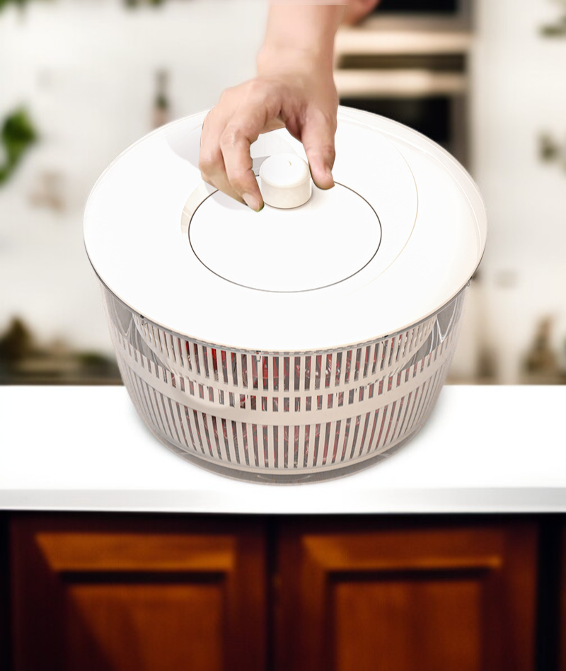 주방에 놓인 야채 건조기 인테리어