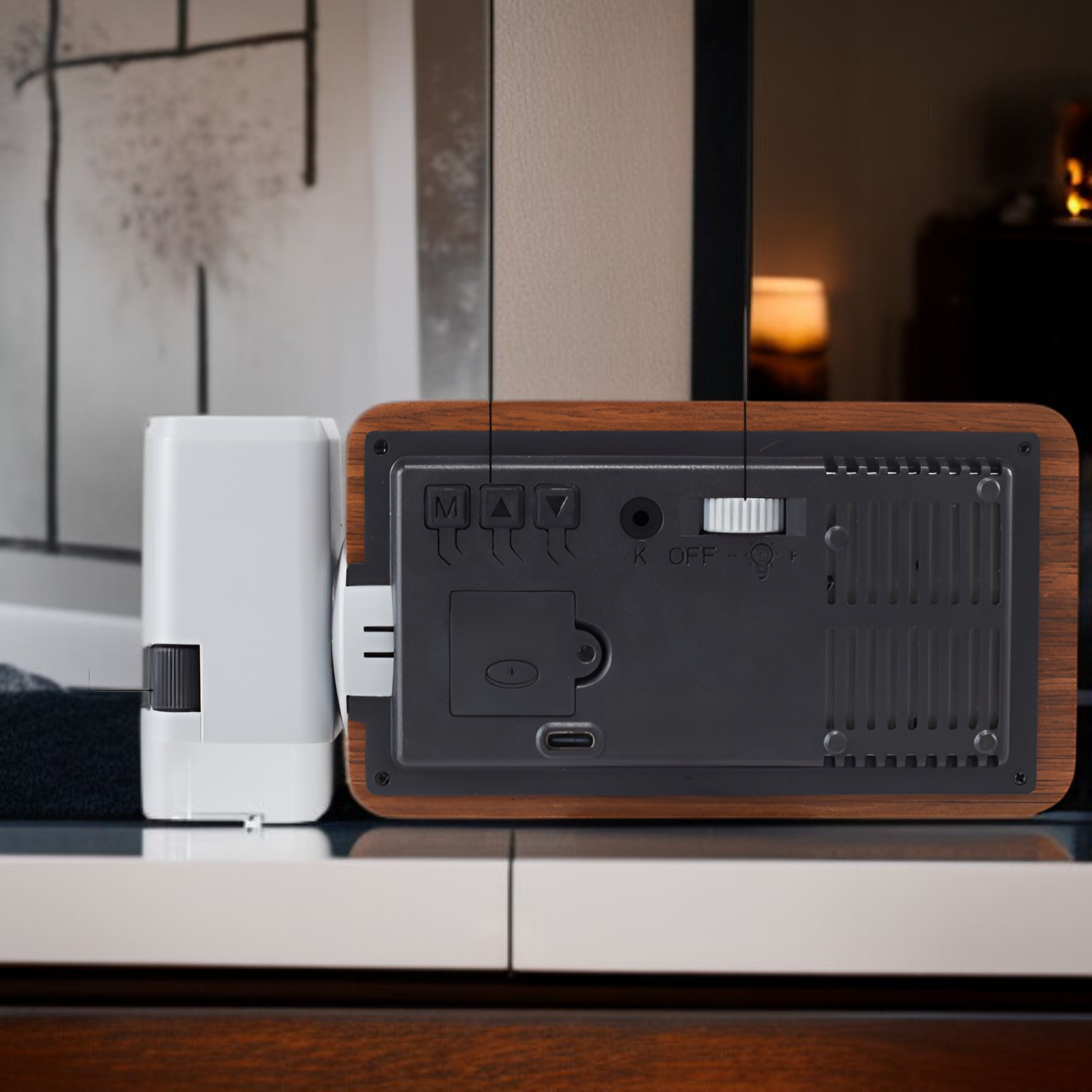 LED 빛으로 시간을 보여주는 나무 시계