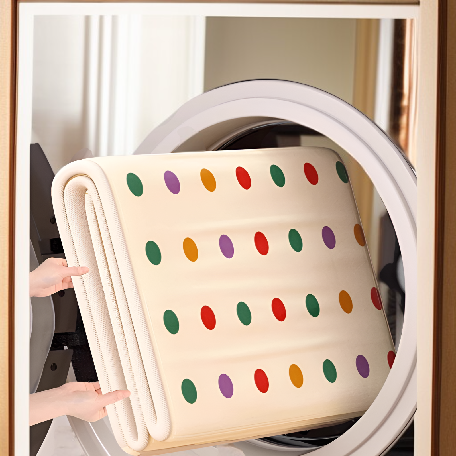 압축 진공 백으로 깔끔하게 정리된 옷장