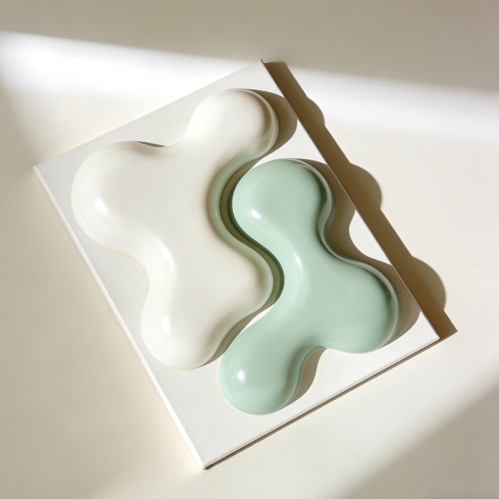 リビングルームに飾った現代アート作品