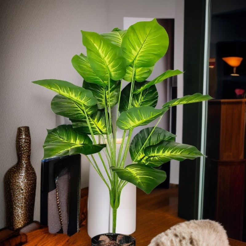 카페 인테리어에 어울리는 작은 화분