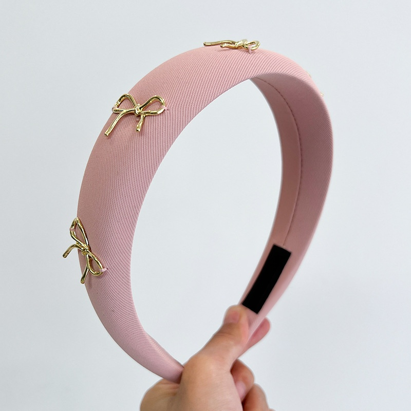 Ozdoba do włosów w kształcie kokardy