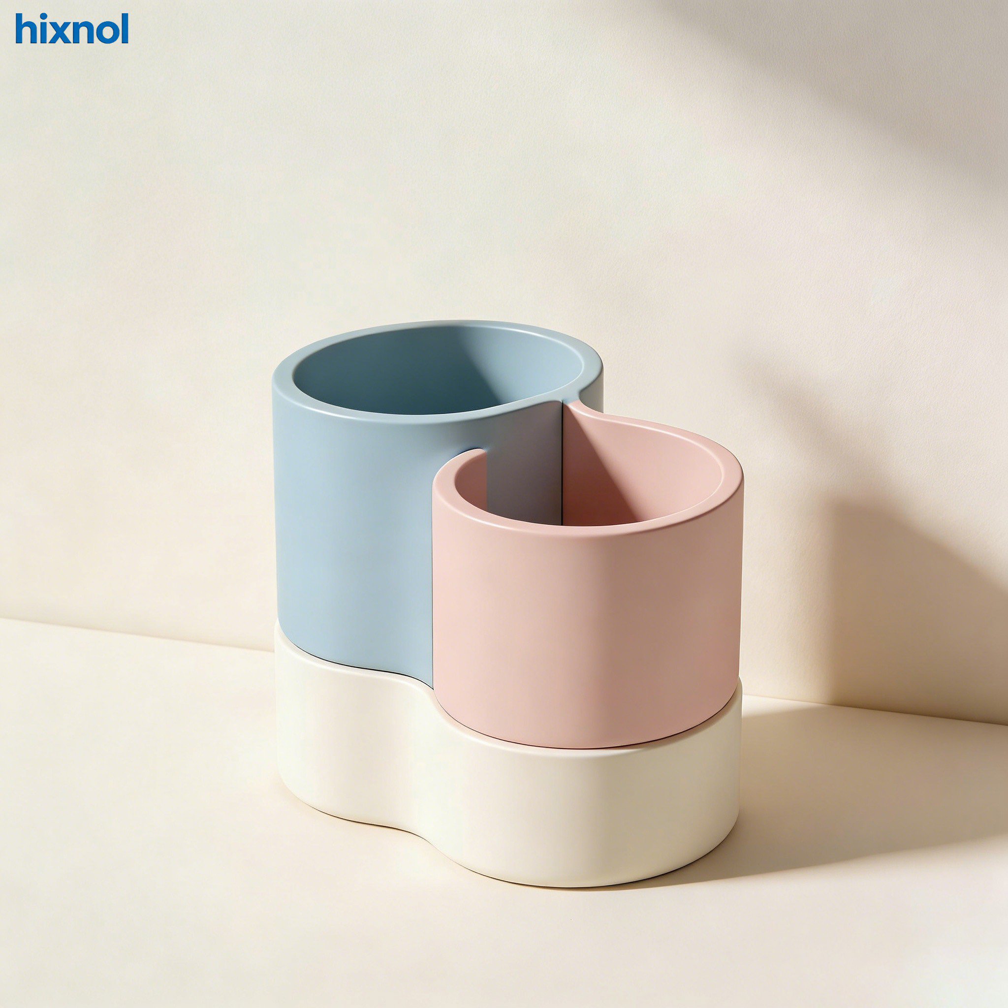 Multifunctional pen holders (3 pieces)