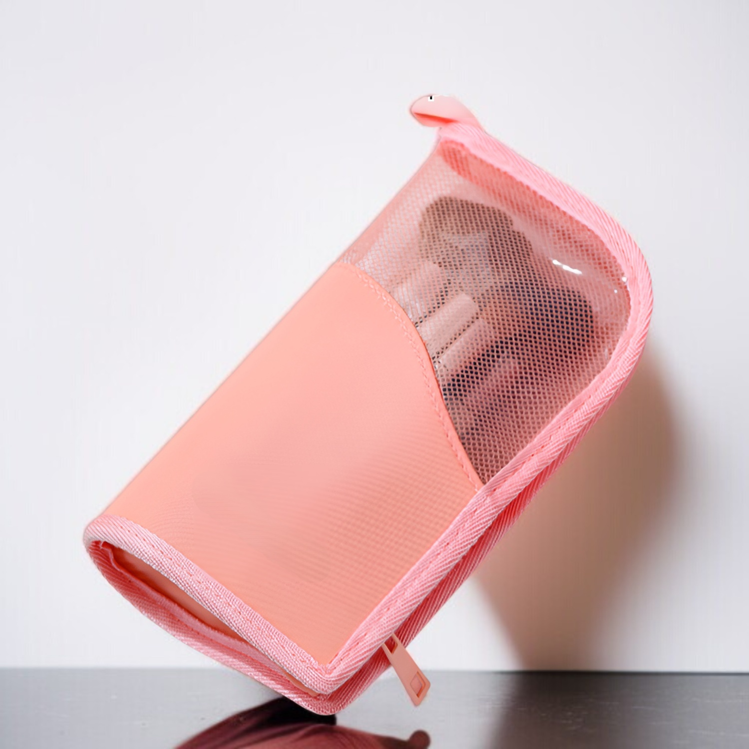 大容量化粧ブラシ収納袋