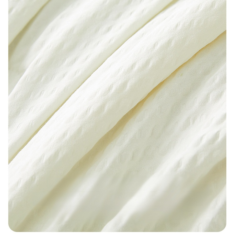 가볍고 시원한 여름용 이불