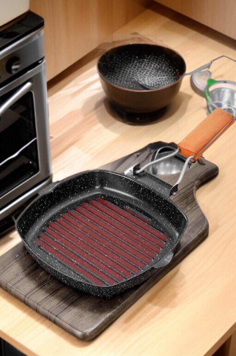 家庭用・キャンプ用両対応のフライパン