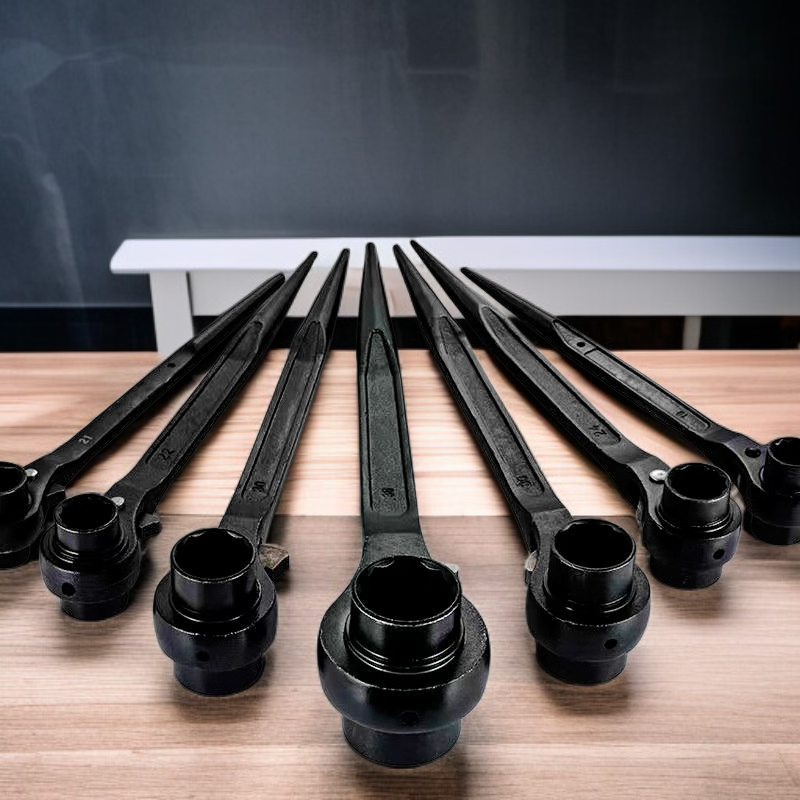 뾰족한 꼬리가 있는 라쳇 렌치