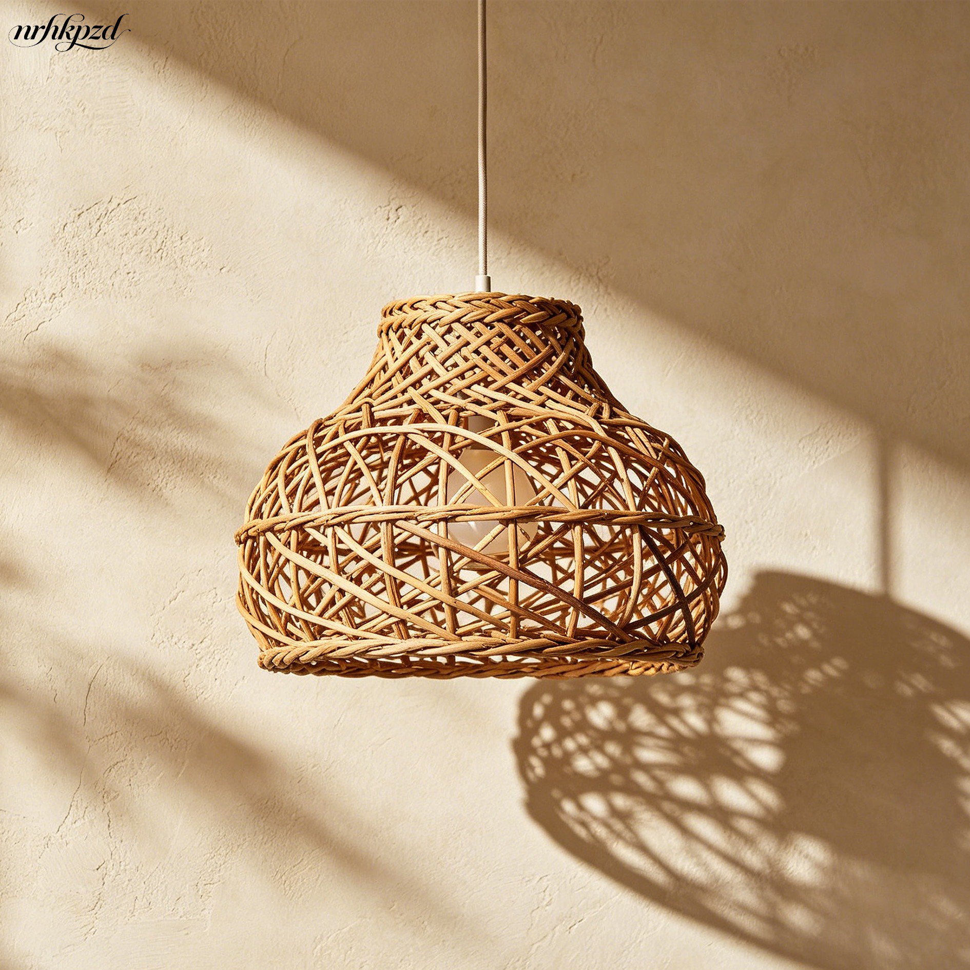 Rustikale Weidenholz Lampe mit einzigartigem Design