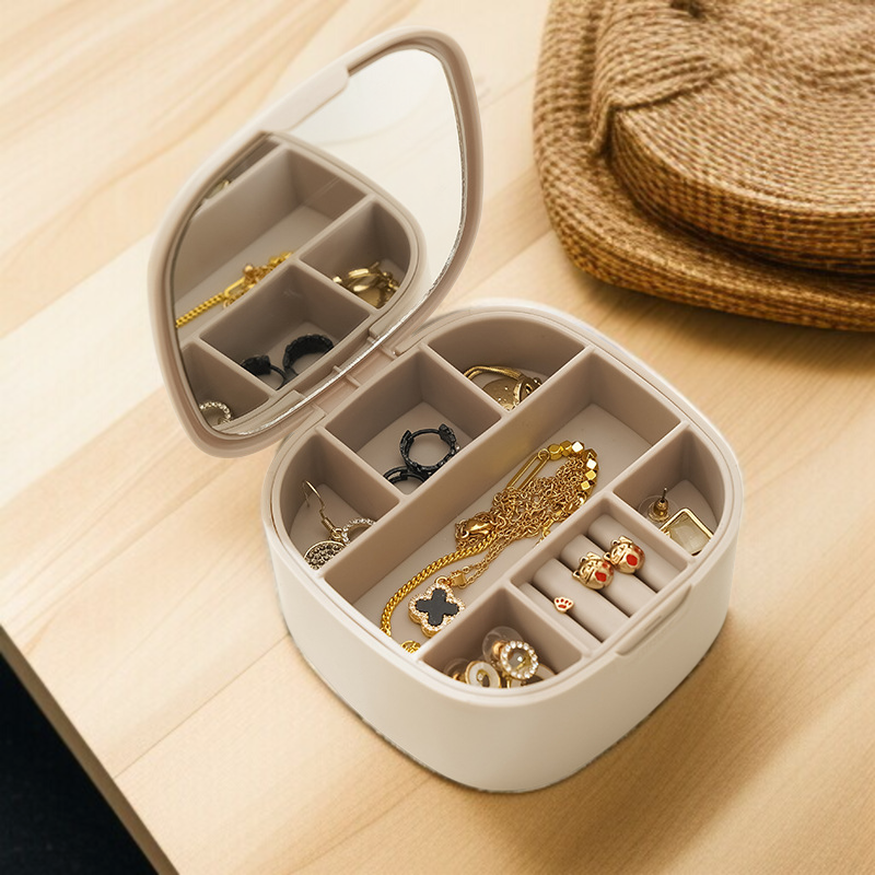 旅行用コンパクト・ポータブル・オーガナイザー リップスティックケースセット リングネックレススタッドジュエリーボックス