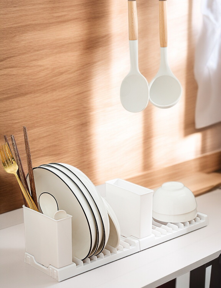 たっぷり収納できるキッチン棚