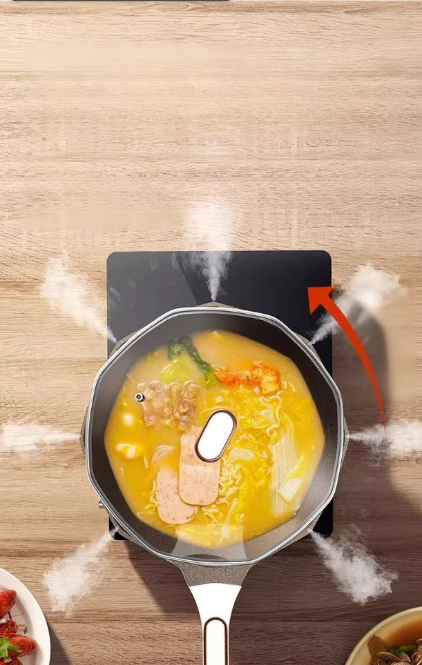 팔각 디자인의 독특한 프라이팬