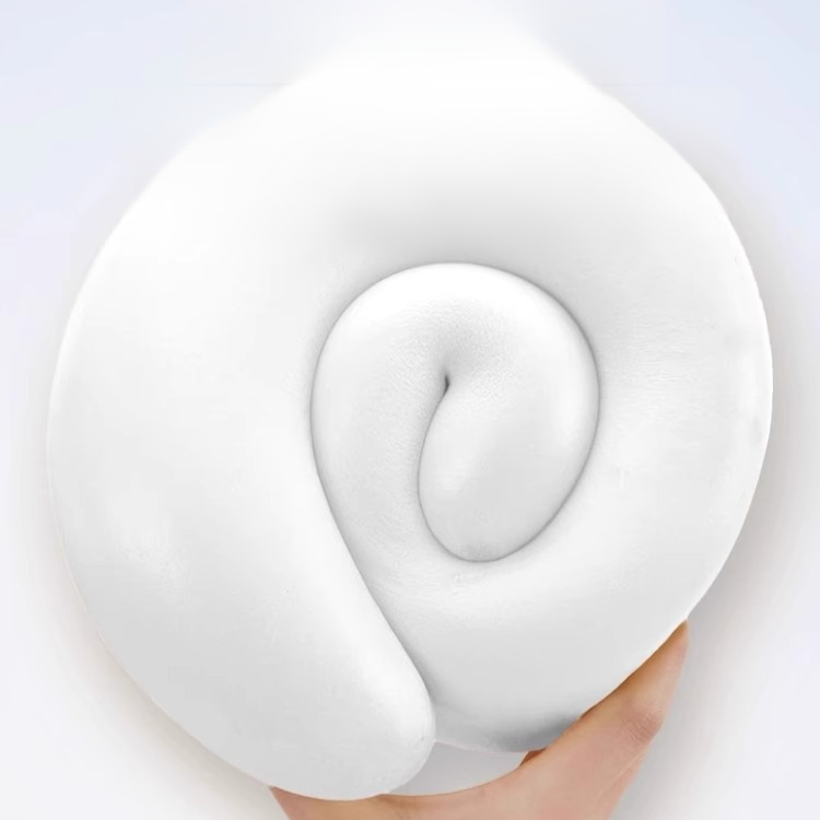 แกนหมอนที่นุ่มและอบอุ่น จำเป็นสำหรับการเดินทาง