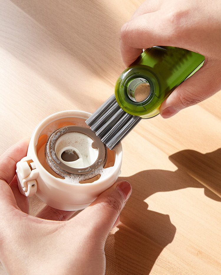 다용도 U자형 브러시 사용 예시