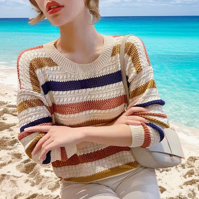 ストライプのセーター