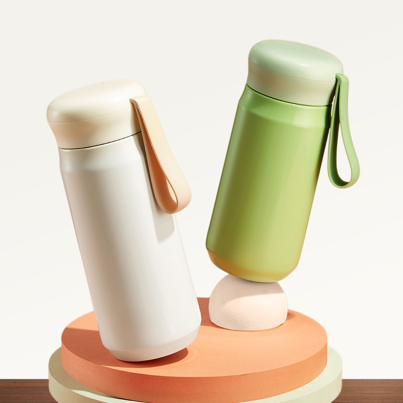  كوب ماء عصري للطلاب من الفولاذ المقاوم للصدأ بنمط الفراولة