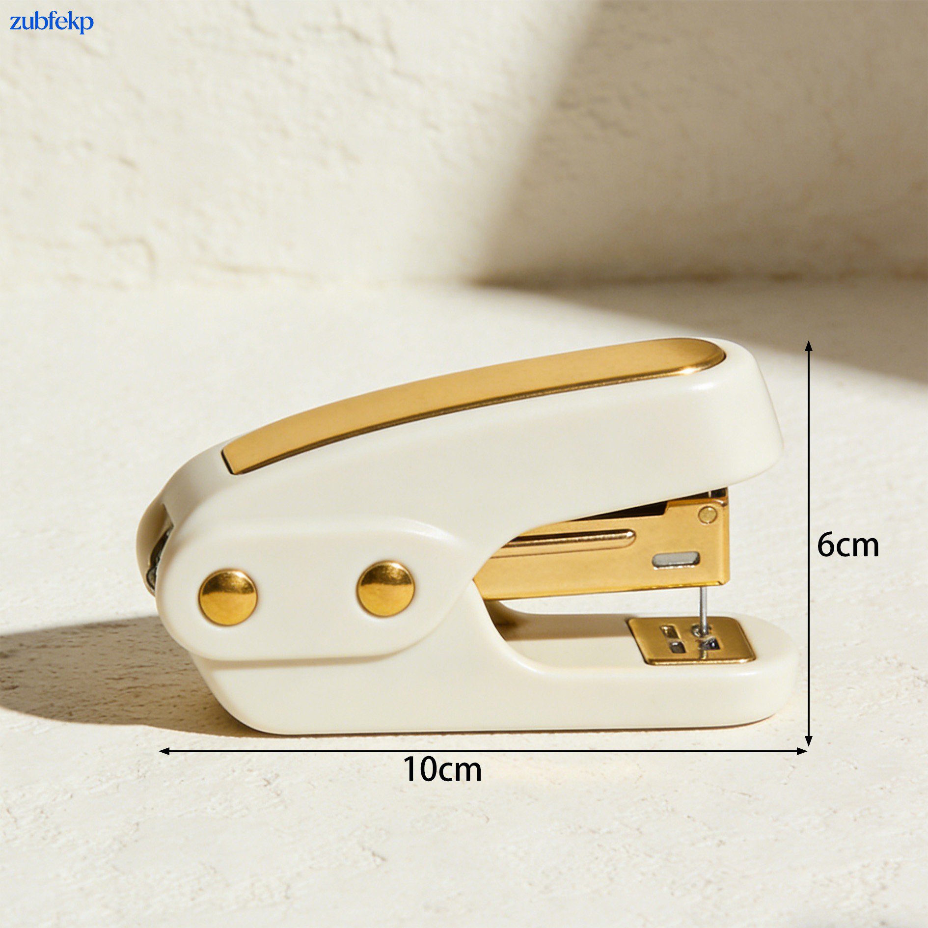 迷你桌面订书机 (2).jpg