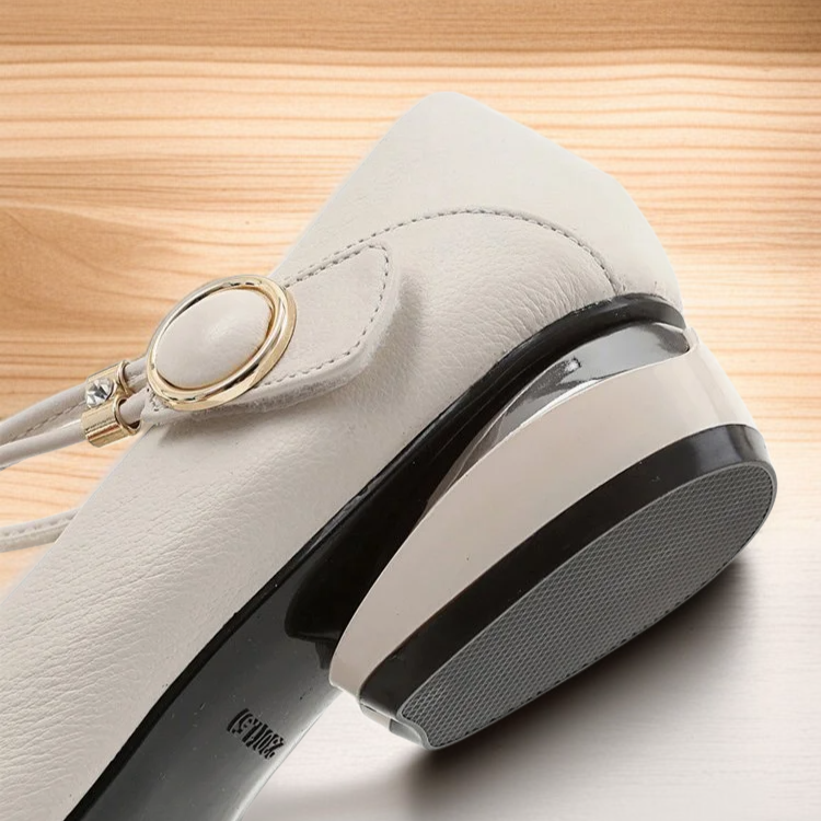 Side profile of stylish women's single-strap shoes