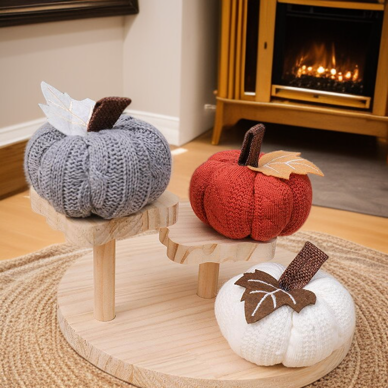 زينة يدوية من اليقطين البرتقالي للاحتفال والديكور