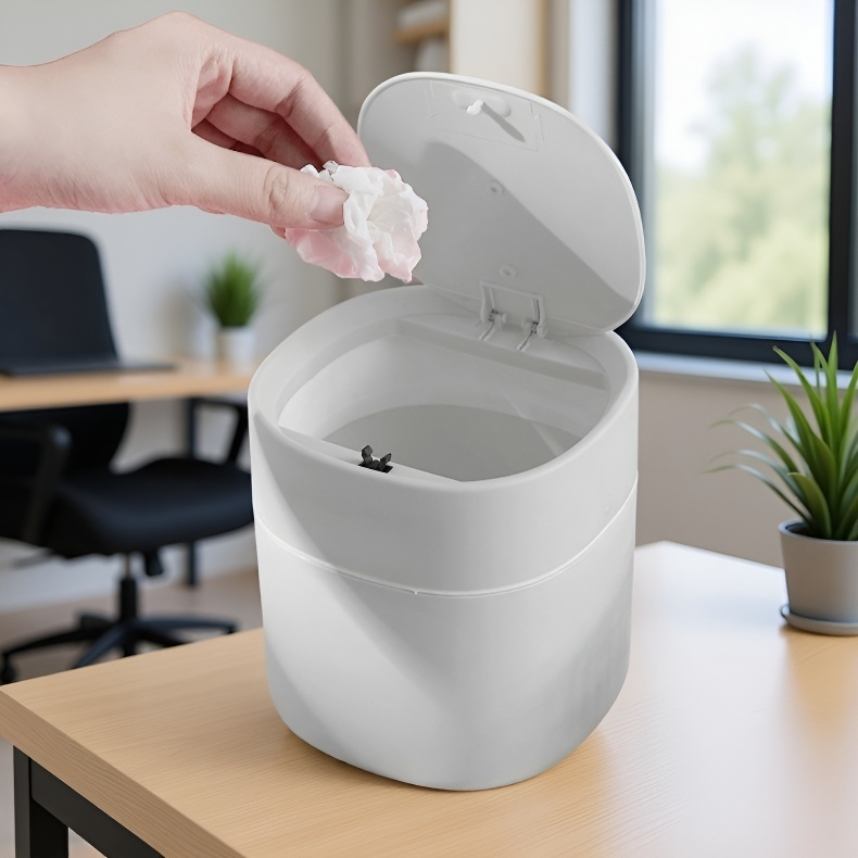 Flip-top trash can