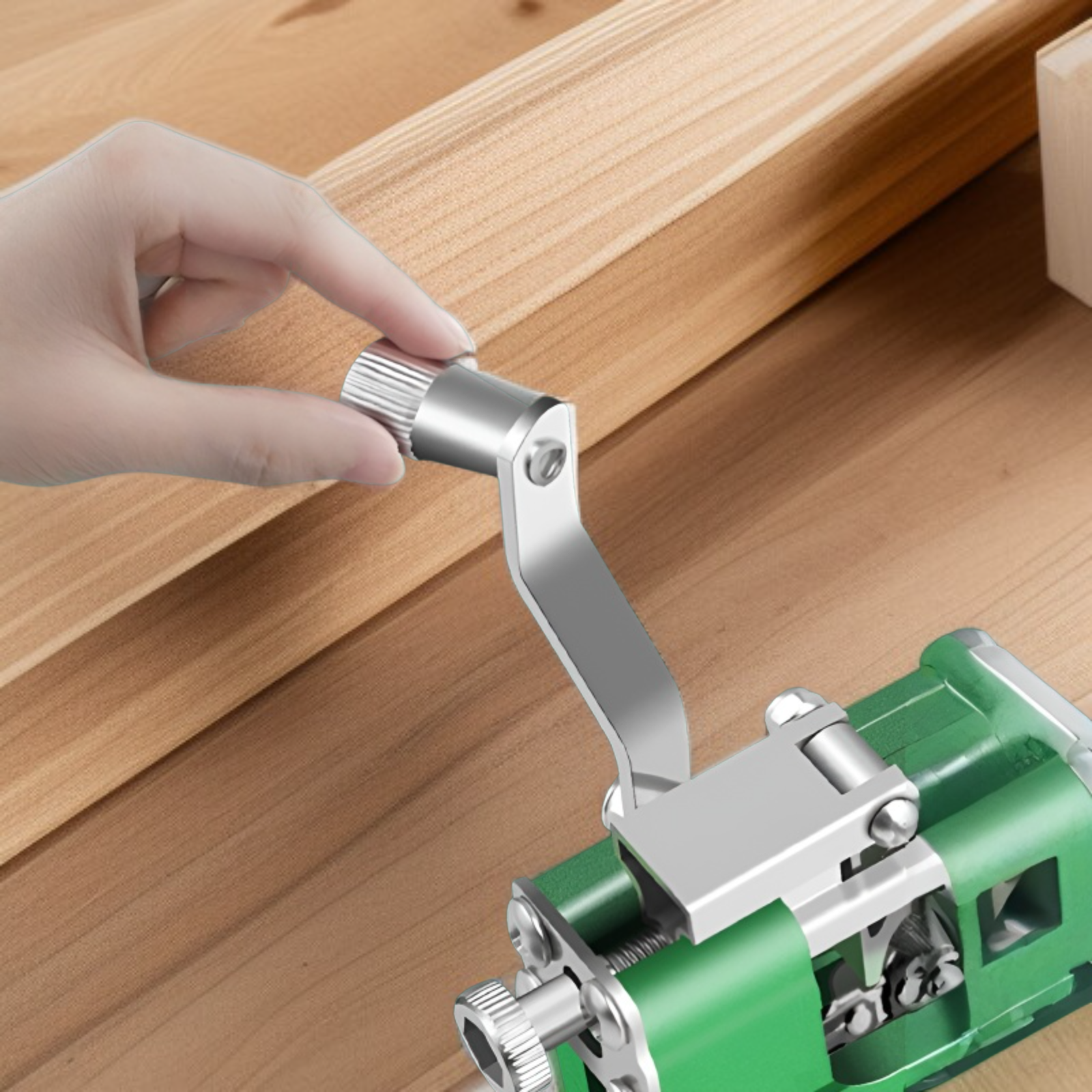 เลื่อยโซ่ไฟฟ้าสำหรับตัดไม้ในบ้าน