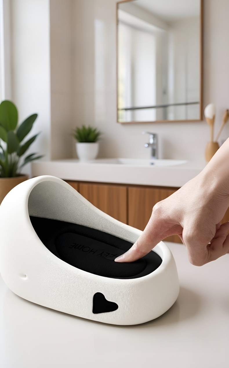 Comfortable thick sole bath slippers for home