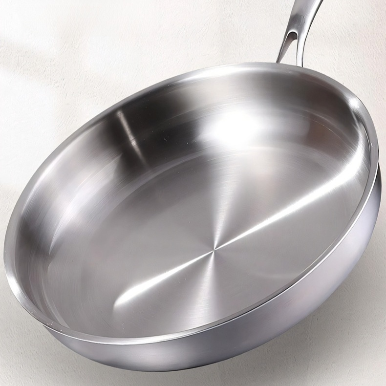 กระทะเหล็กหนาเคลือบสารกันติดสามชั้น