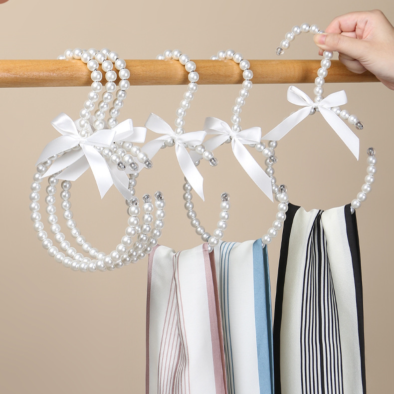 Perchero de pared antideslizante con perlas estilo lujo ligero