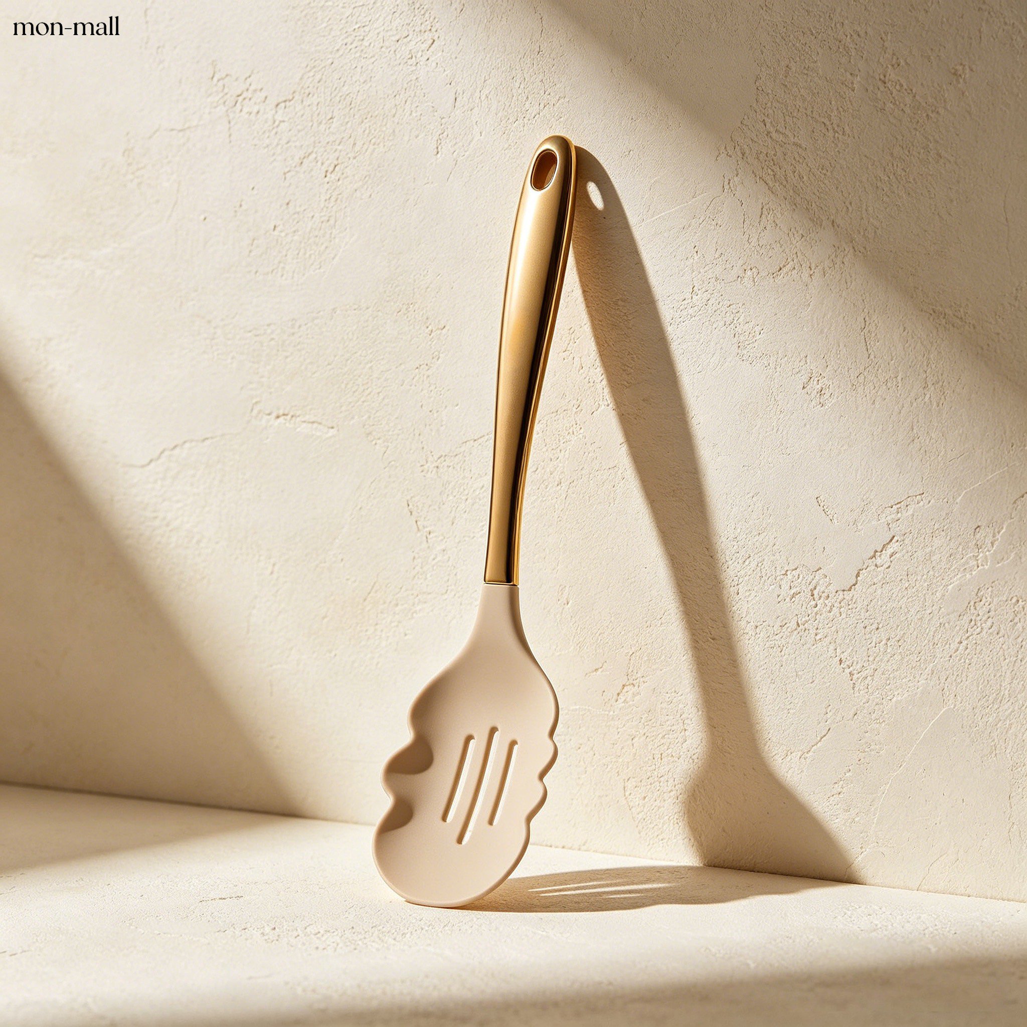 Food-grade high-temperature resistant spatula