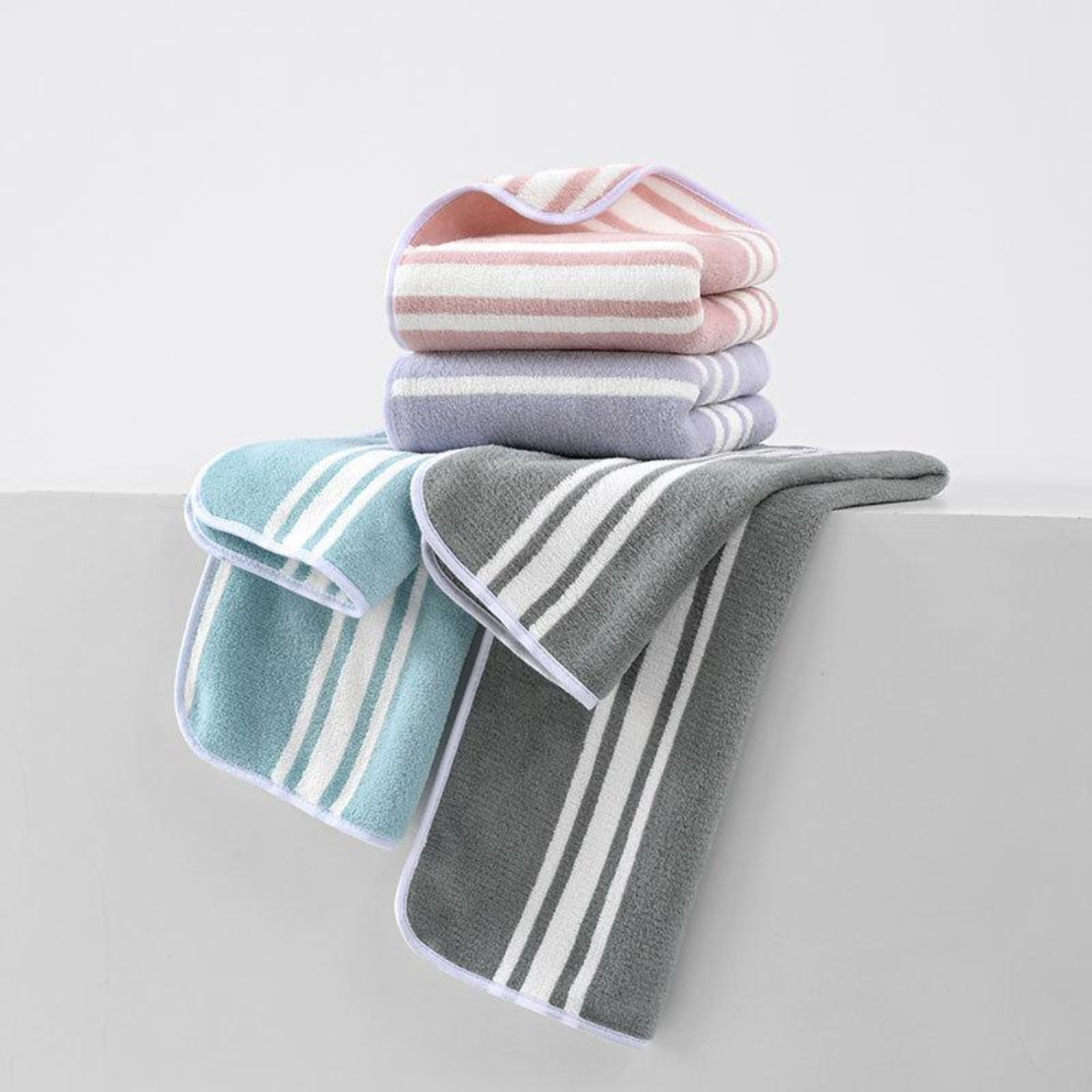 커플용 코랄 플리스 바스타월·타월 세트, 빠른 흡수와 건조, 가정용 따뜻한 스트라이프 세트