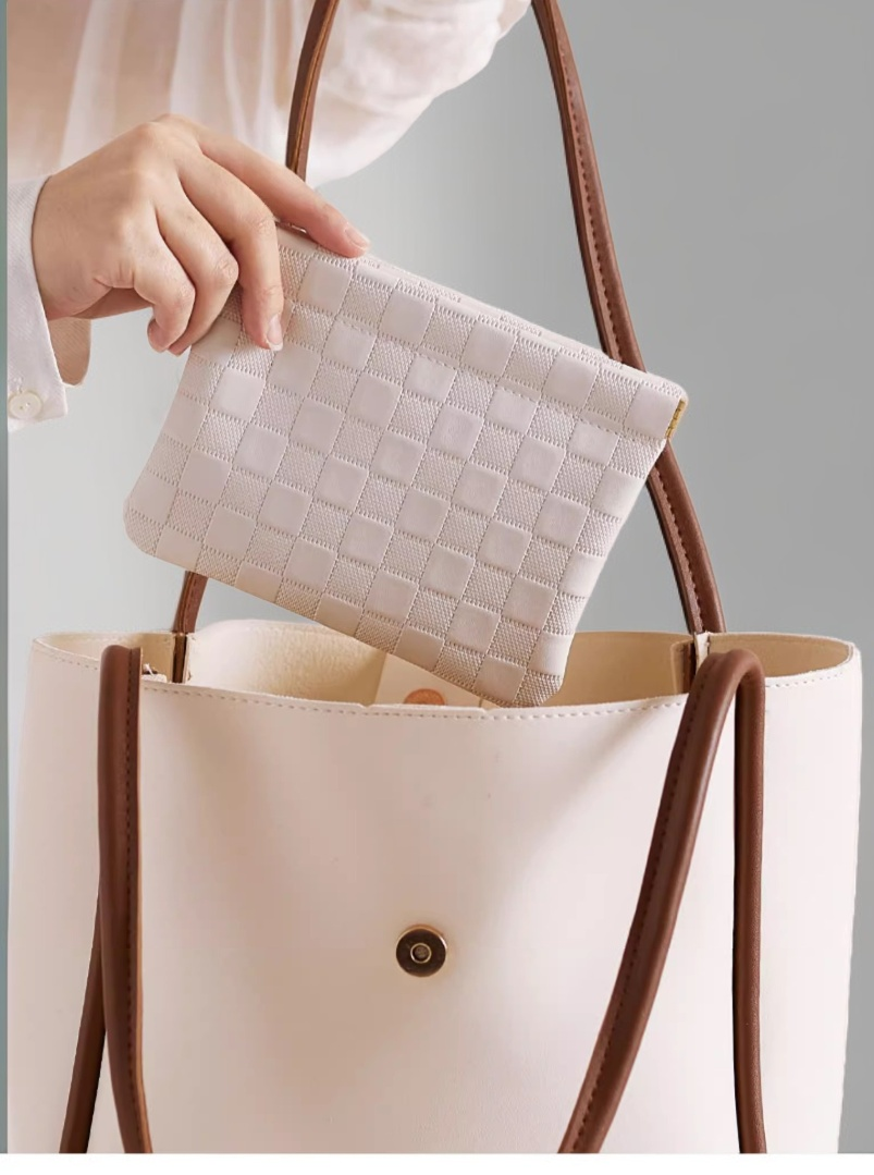 輕巧便攜迷你化妝袋適合旅行