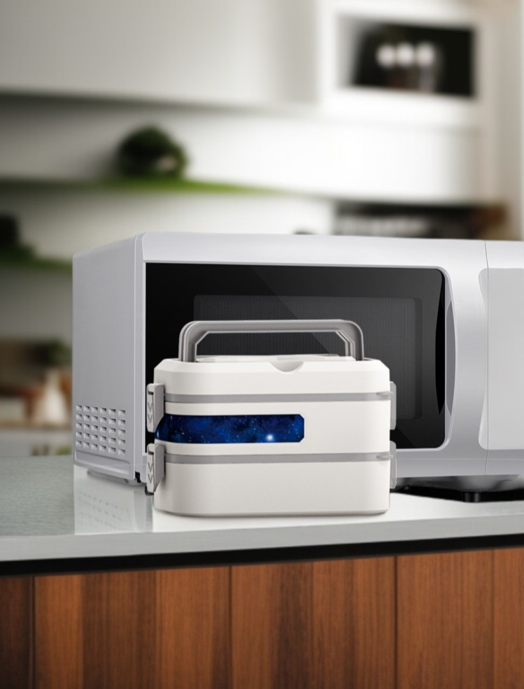 Easy-to-clean stainless steel lunch box interior