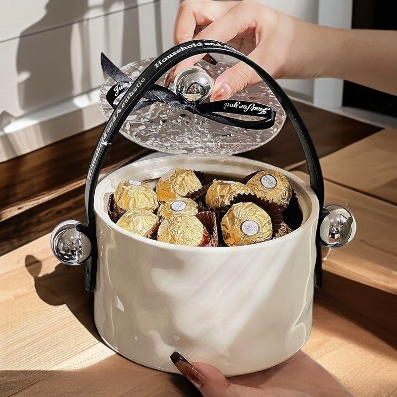 세련된 간식 보관 과일 접시