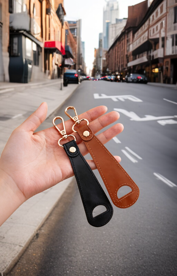 Platzsparender Hutaufbewahrungsclip in Anwendung