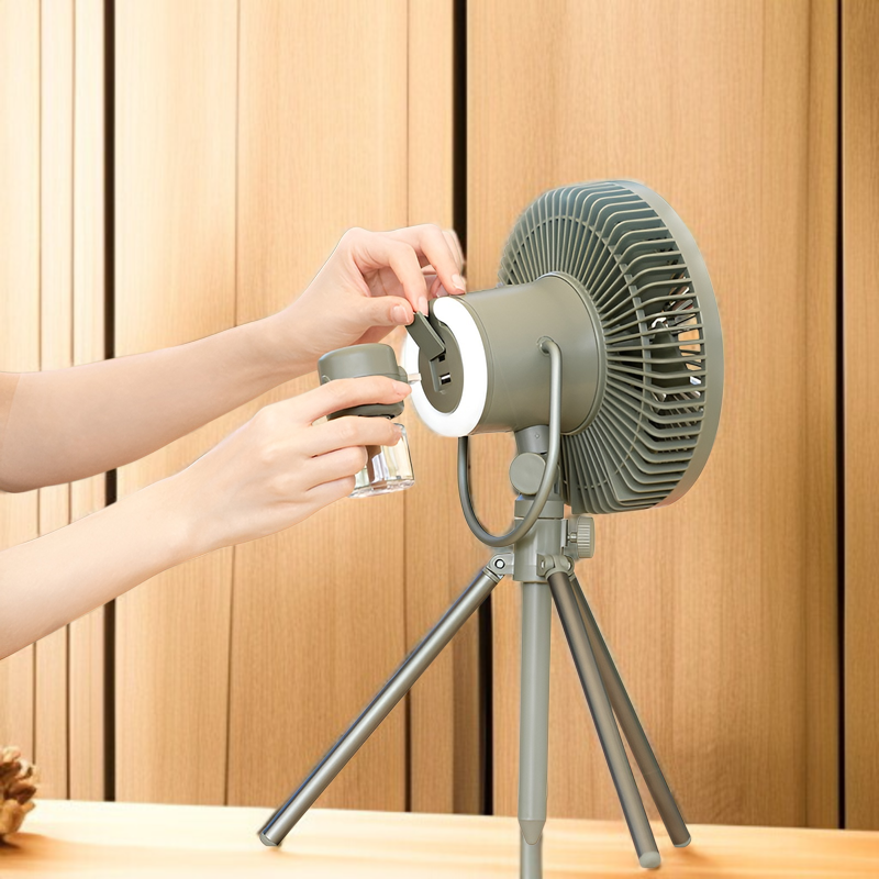 アウトドア キャンプ 扇風機 蚊とり機能搭載 虫除け機能 自動首振り 充電式  10000mAh アウトドア 多機能扇風機 1台7役 【卓上・吊り下げ・スタンド式・壁掛け・挿入式・蚊とり・照明】 リモ