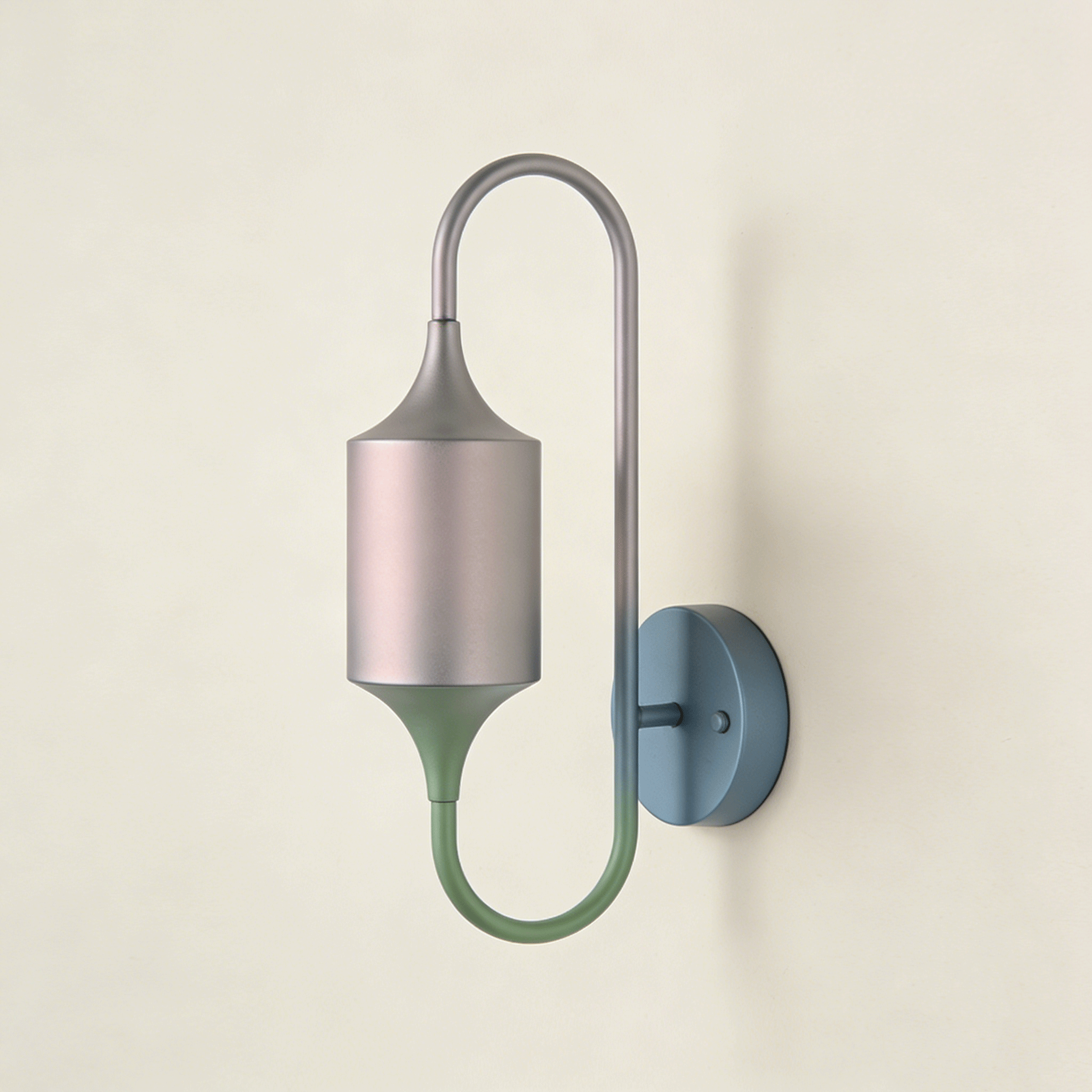 Trendy Wall Sconce with Abstract Geometric Pattern