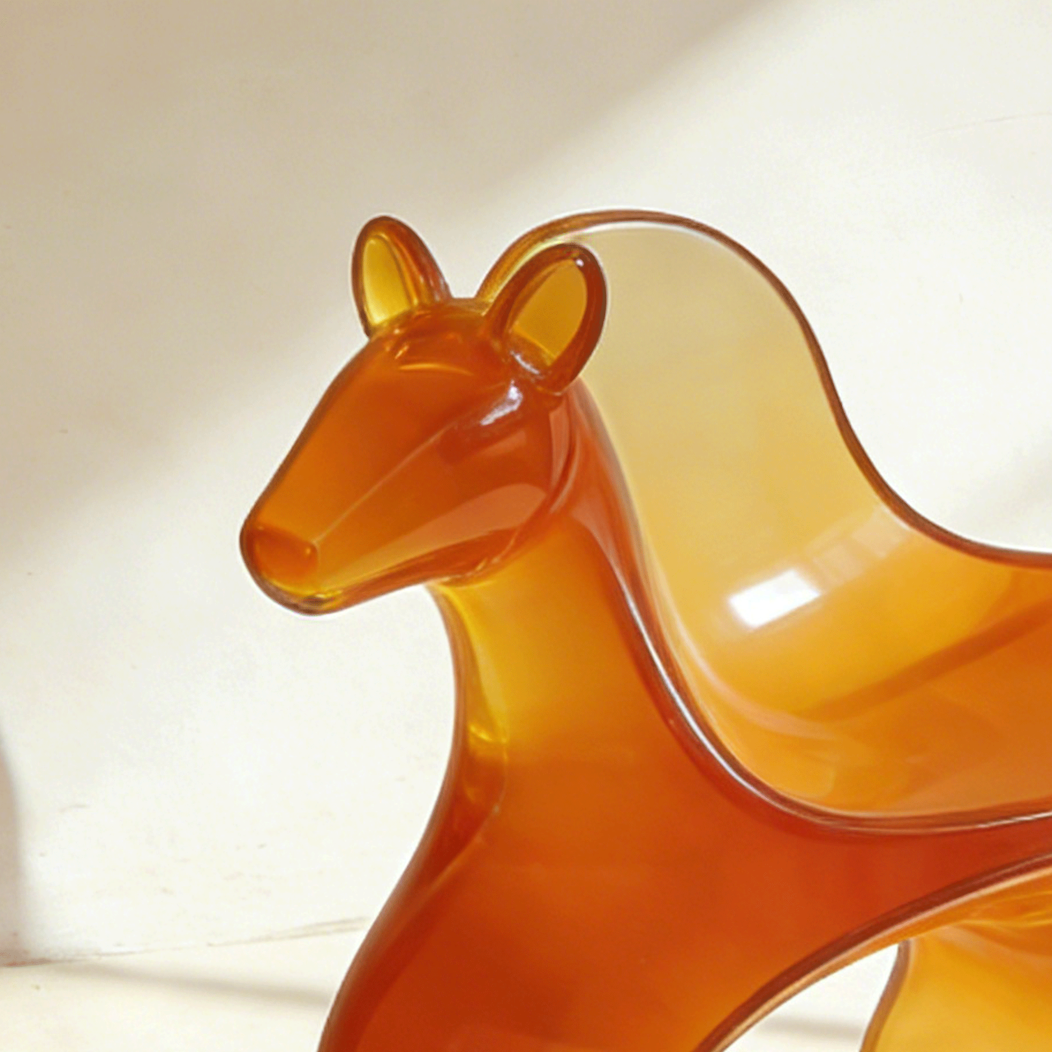 เก้าอี้เด็กดีไซน์สวยโดดเด่น