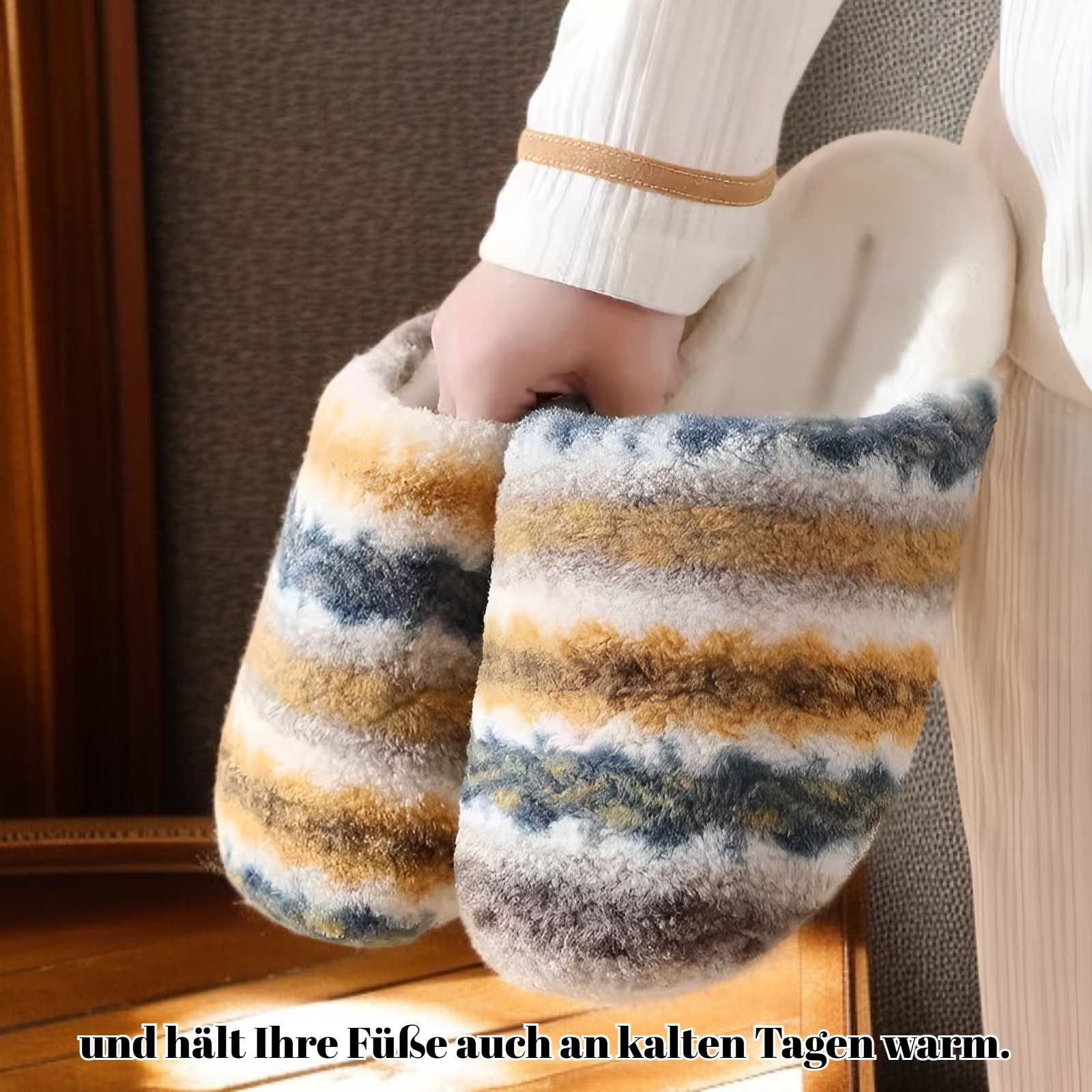 Neue Plüsch-Hausschuhe