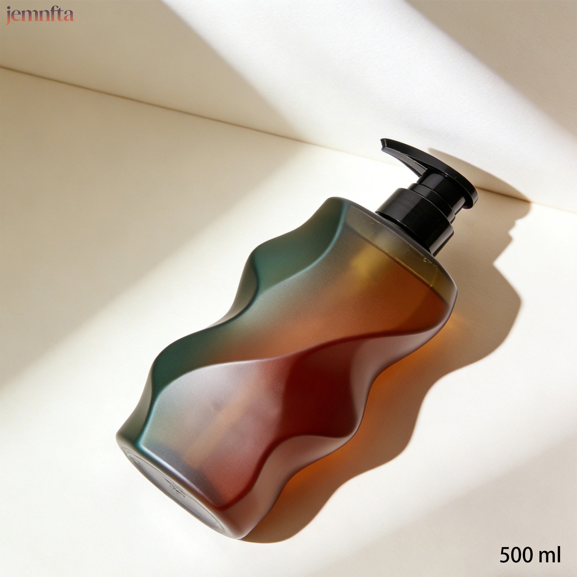 高品質シャンプーのボトル画像