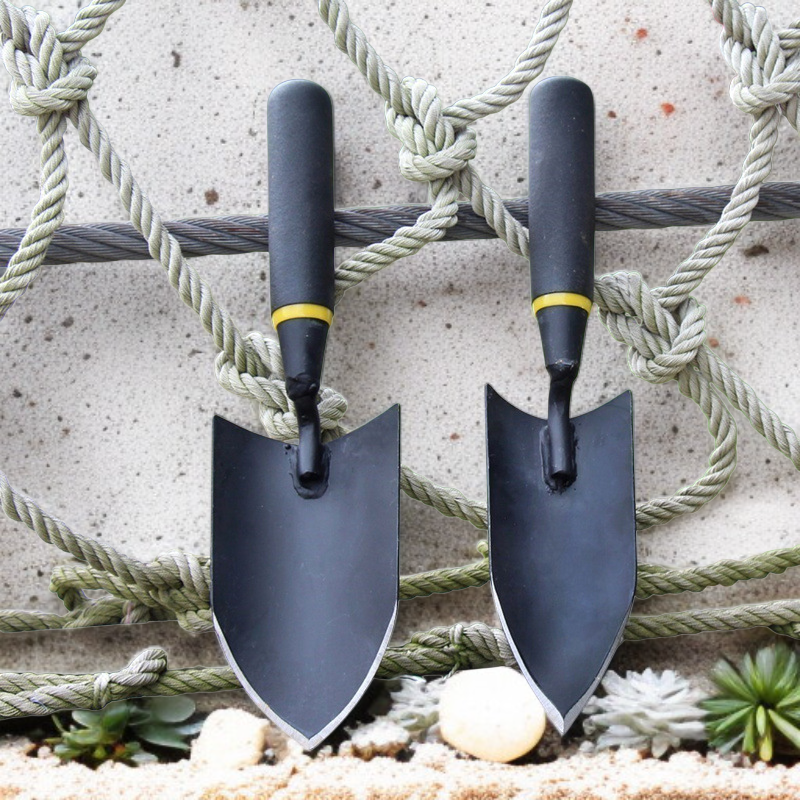 海底養殖や花の植え付けに使える小型シャベル